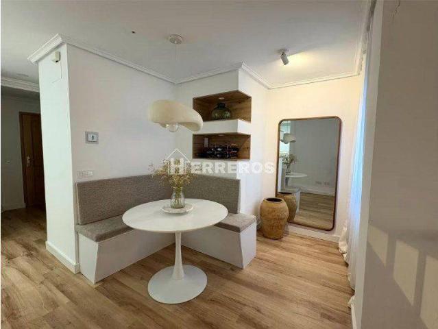 Apartamento en venta en Las Gaunas, Logroño