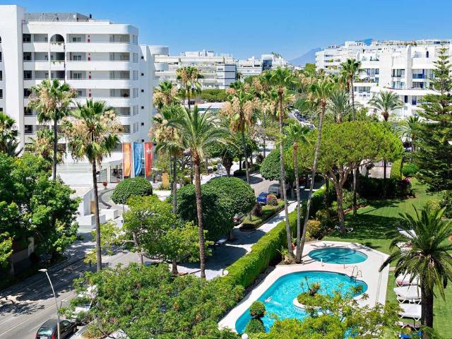 Apartamento en venta en Marbella, Casco antiguo