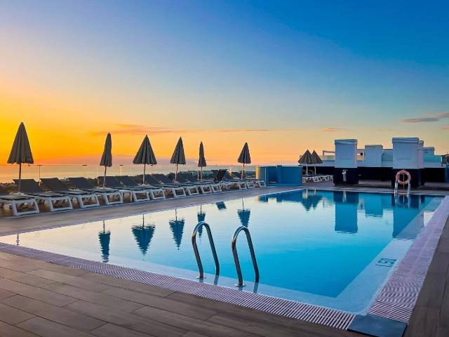 Apartamento en venta en La Postura, Adeje