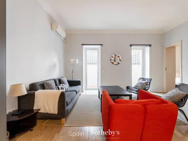 Apartamento en venta en Cortes, Madrid