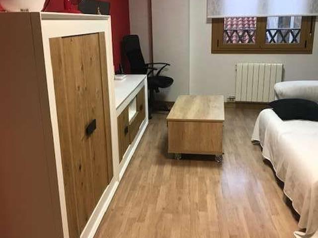 Apartamento en venta en Castellanos De Moriscos, Alto del Barrio Apartamento en venta en Castellanos De Moriscos, Alto del Barrio