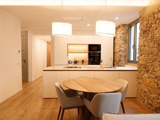 Apartamento en venta en Barri Vell, Gironès