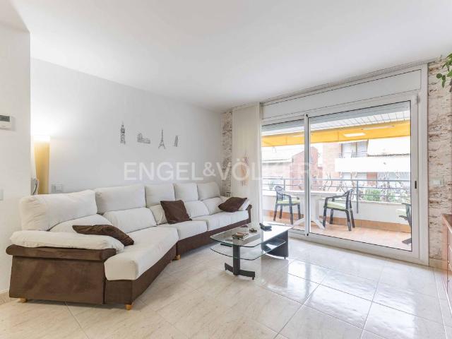 Apartamento en venta en Sant Feliu De Llobregat, Can Nadal