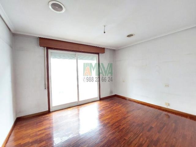 Apartamento en venta en Ourense, Gomesende