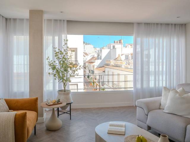 Apartamento en venta en Barriada Islas Canarias, Estepona