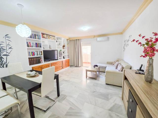 Apartamento en venta en Estepona, Barriada Blas Infante