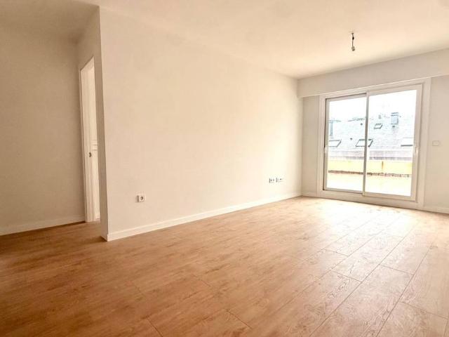 Apartamento en venta en Centro, Ourense
