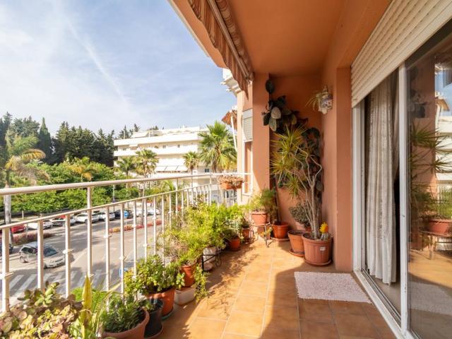 Apartamento en venta en Barriada Islas Canarias, Costa del Sol Occidental