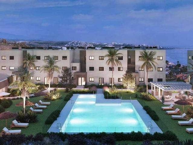 Apartamento en venta en Barriada Islas Canarias, Estepona