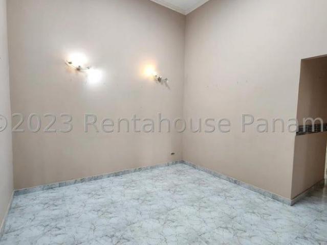 Apartamento en Venta en Colón Cristobal Colón 190 m2. 4 hab