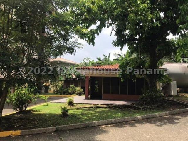 Apartamento en Venta en Colón Cristobal Colón 190 m2. 4 hab