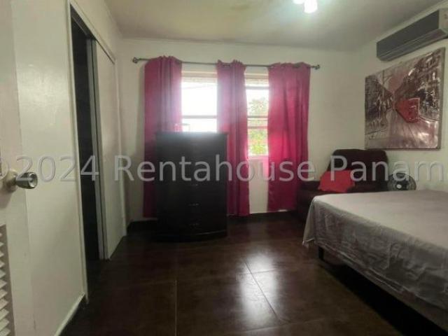 Apartamento en Venta en Colón Davis Colón 118 m2. 3 hab