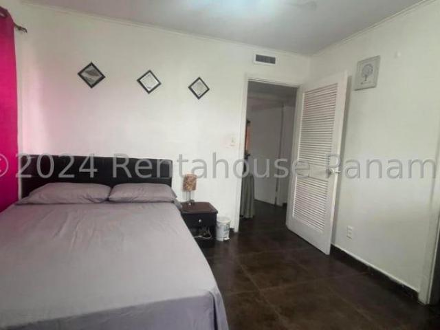 Apartamento en Venta en Colón Davis Colón 118 m2. 3 hab