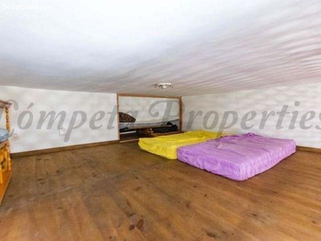 Piso en venta en Cómpeta