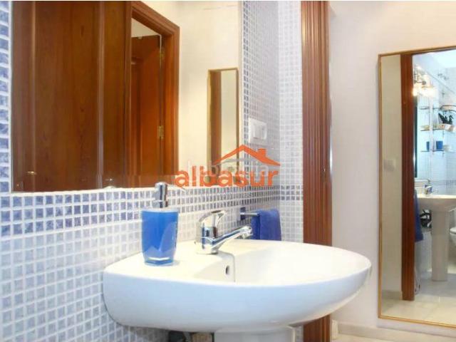 Apartamento en venta en Distrito Centro, Córdoba