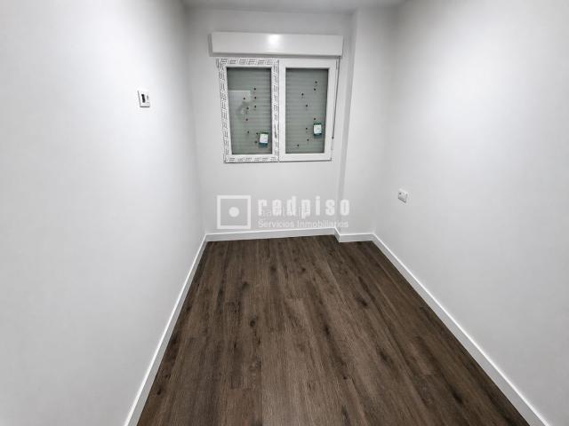Apartamento en venta en Coslada, Madrid
