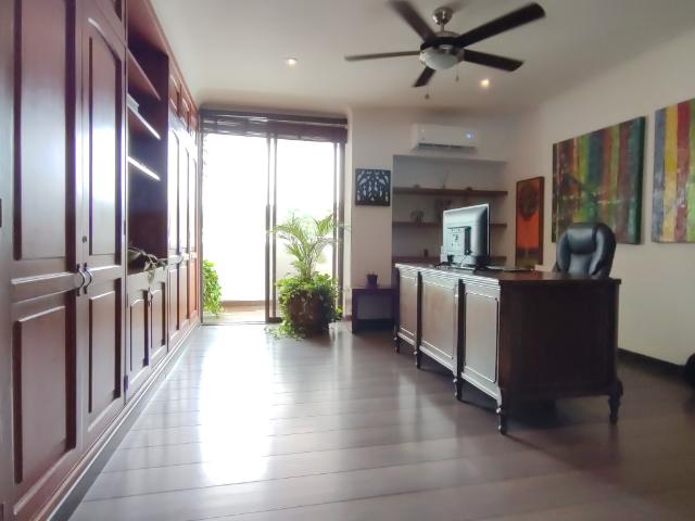 Apartamento En Venta En Los Patios En La Floresta V121956
