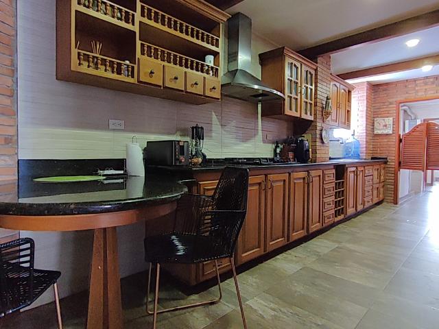 Apartamento En Venta En Los Patios En La Floresta V121956