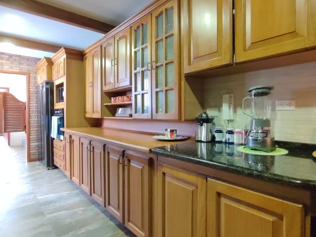 Apartamento En Venta En Los Patios En La Floresta V121956
