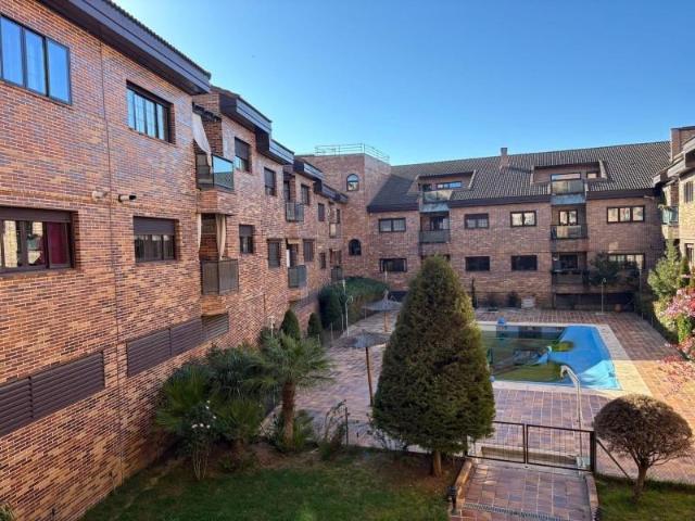Apartamento en venta en Navalquejigo, El Escorial