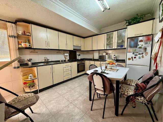 Apartamento en venta en el Vinalopó Mitjà / El Vinalopó Medio, Valencia