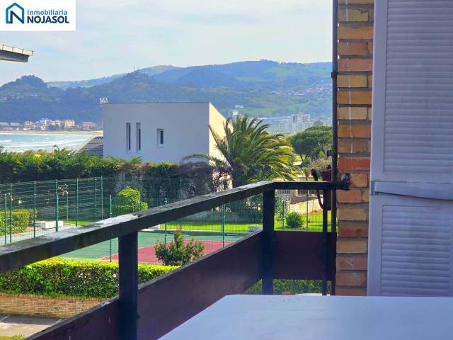 Apartamento en venta en Laredo