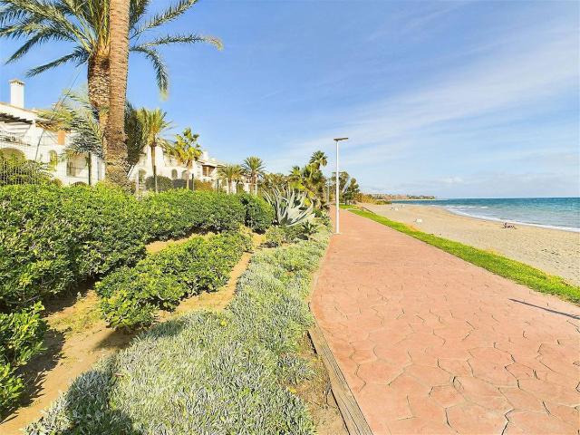 Apartamento en venta en Barriada Islas Canarias, Costa del Sol Occidental