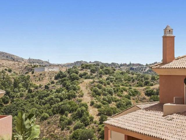 Apartamento en venta en Artola, Marbella