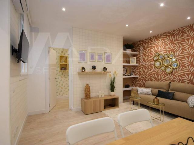 Apartamento en venta en Cortes, Madrid