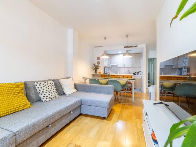 Apartamento en venta en Cortes, Madrid