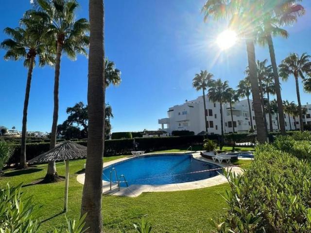 Apartamento en venta en Barriada Islas Canarias, Costa del Sol Occidental