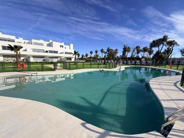 Apartamento en venta en Barriada Islas Canarias, Costa del Sol Occidental