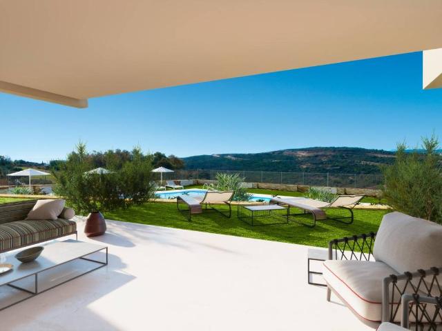 Apartamento en venta en Barriada Islas Canarias, Costa del Sol Occidental