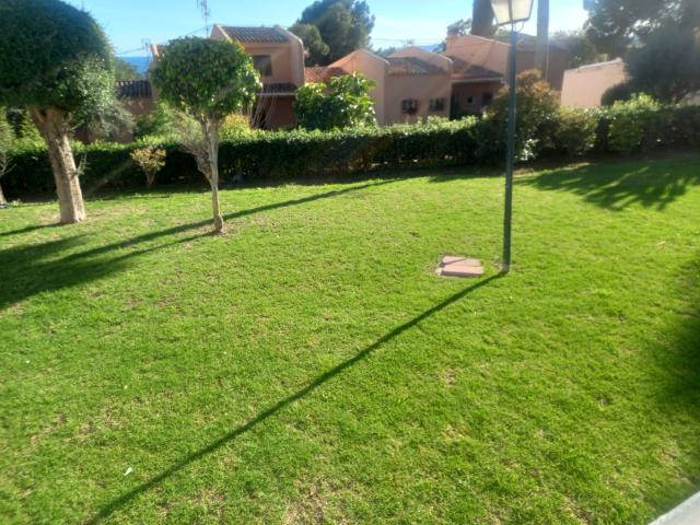 Apartamento en venta en Barriada Islas Canarias, Estepona