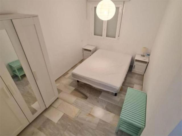 Apartamento en venta en Barriada Islas Canarias, Estepona