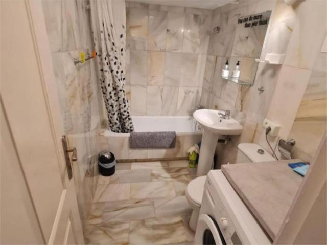 Apartamento en venta en Barriada Islas Canarias, Costa del Sol Occidental