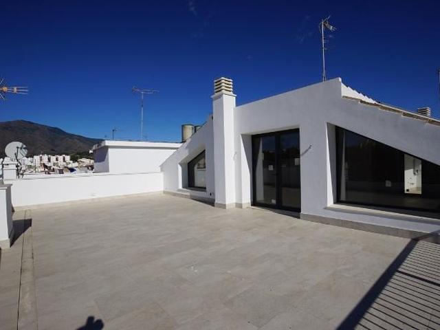 Apartamento en venta en Estepona, Barriada Islas Canarias