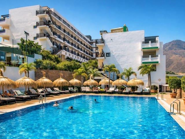 Apartamento en venta en Barriada Islas Canarias, Costa del Sol Occidental