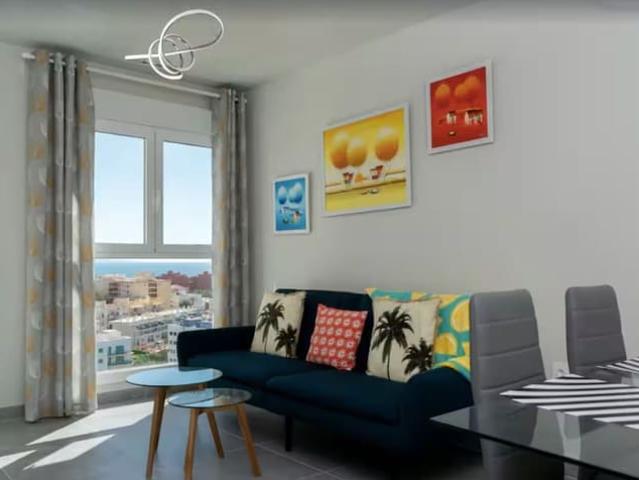 Apartamento en venta en Barriada Islas Canarias, Costa del Sol Occidental