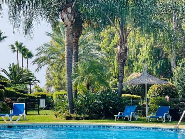 Apartamento en venta en Barriada Islas Canarias, Costa del Sol Occidental