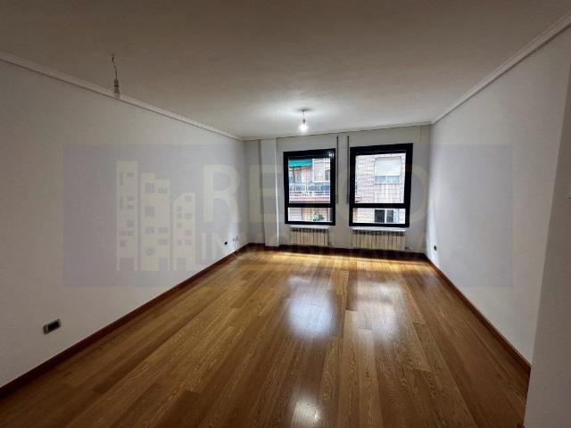 Apartamento en venta en Las Gaunas, Logroño