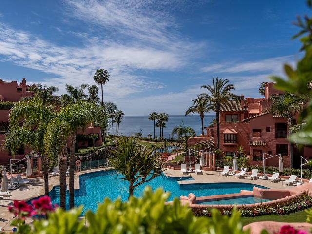 Apartamento en venta en Barriada Islas Canarias, Estepona