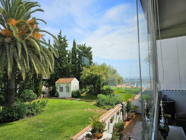 Dúplex en venta en Barriada Islas Canarias, Costa del Sol Occidental