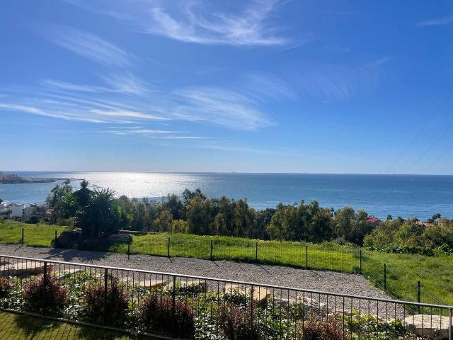 Apartamento en venta en Barriada Islas Canarias, Estepona