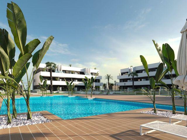 Apartamento en venta en Guardamar del Segura, Alacant / Alicante