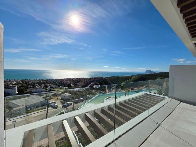 Apartamento en venta en La Alcaidesa, La Línea de la Concepción