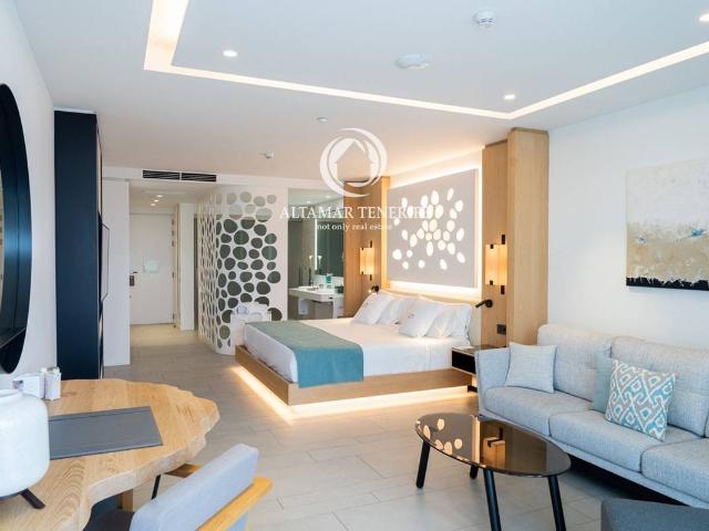 Apartamento en venta en La Postura, Adeje