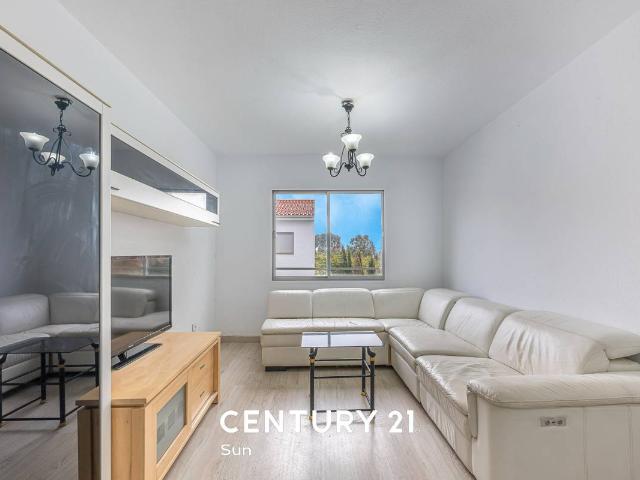 Apartamento en venta en Barriada Islas Canarias, Costa del Sol Occidental