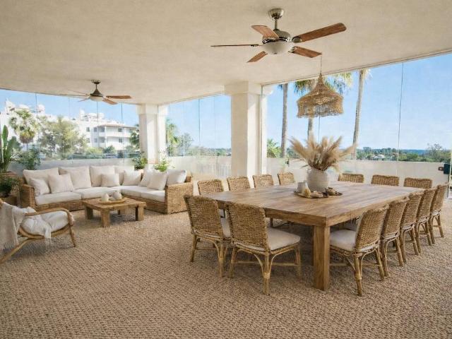 Apartamento en venta en Barriada Islas Canarias, Costa del Sol Occidental