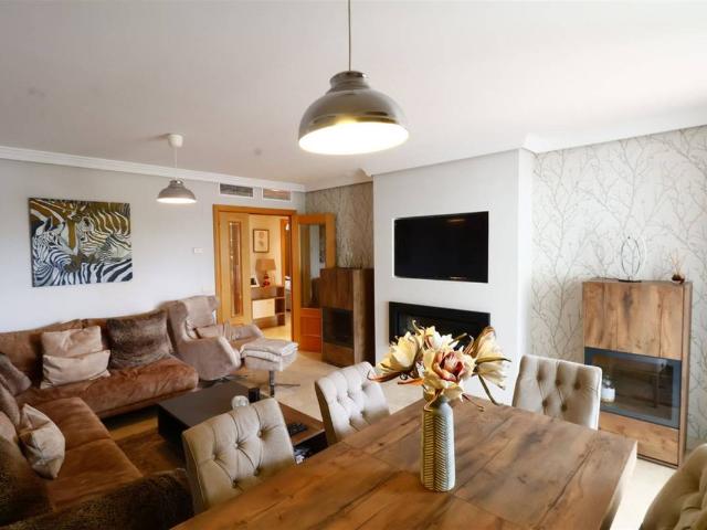 Apartamento en venta en Barriada Islas Canarias, Costa del Sol Occidental